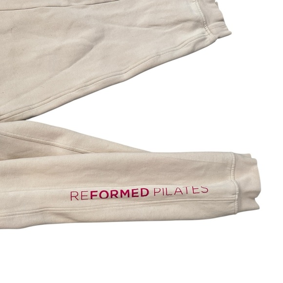 Lululemon Scuba High-Rise Jogger Baggy Sweatpants Cream Women’s 12 Read - Picture 3 of 9